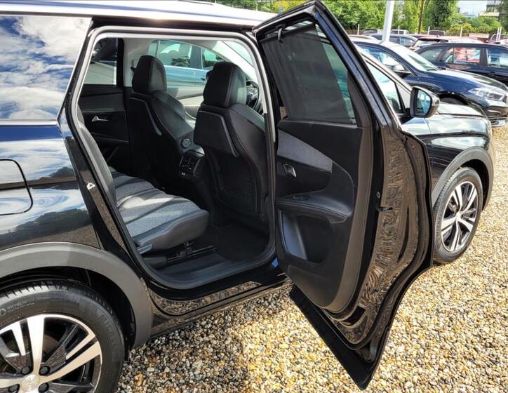 Peugeot 5008 15
