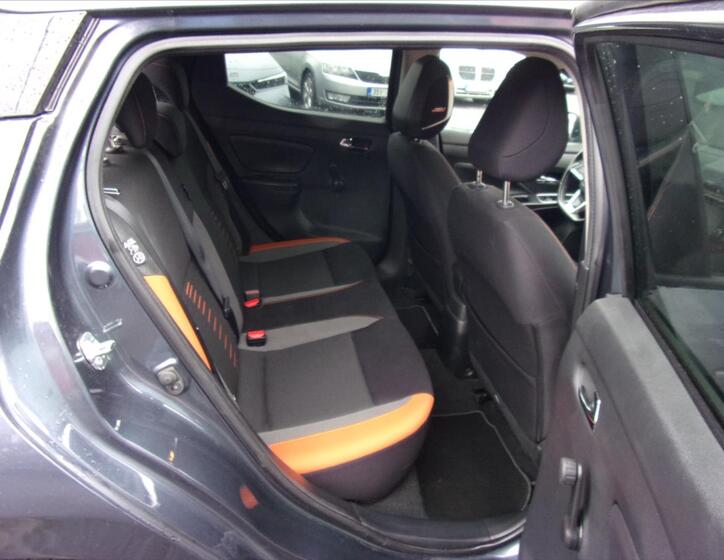 Nissan Micra 12