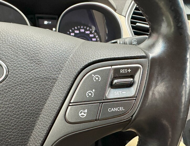 Hyundai Santa Fe 27