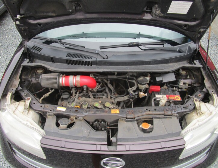 Daihatsu Materia 33