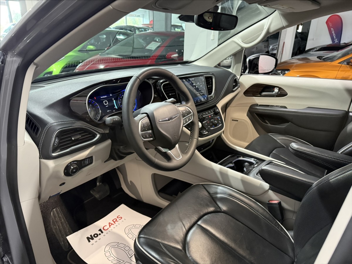 Chrysler Pacifica