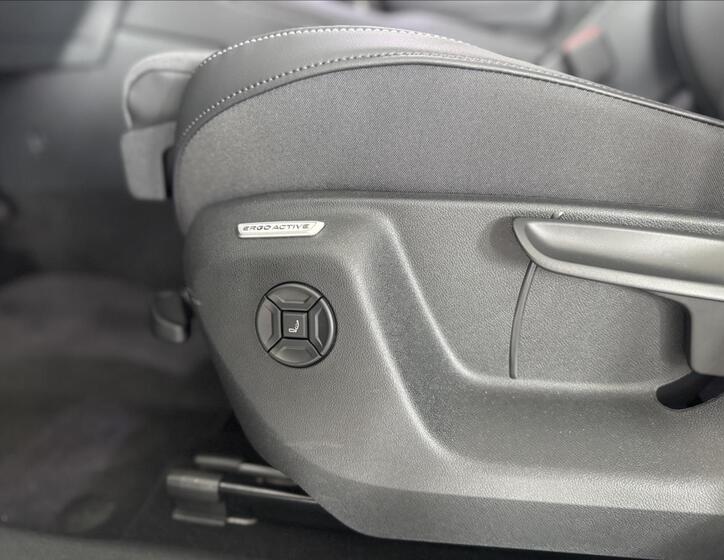 Volkswagen Tiguan 7