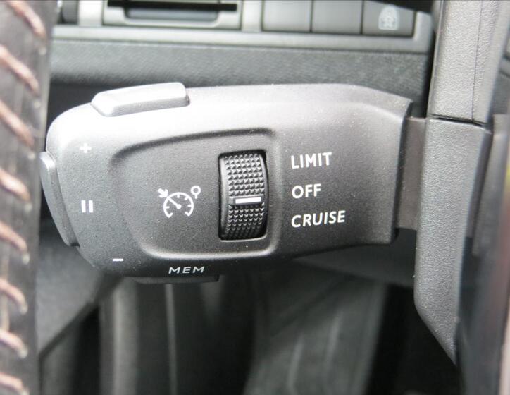 Peugeot 5008 15