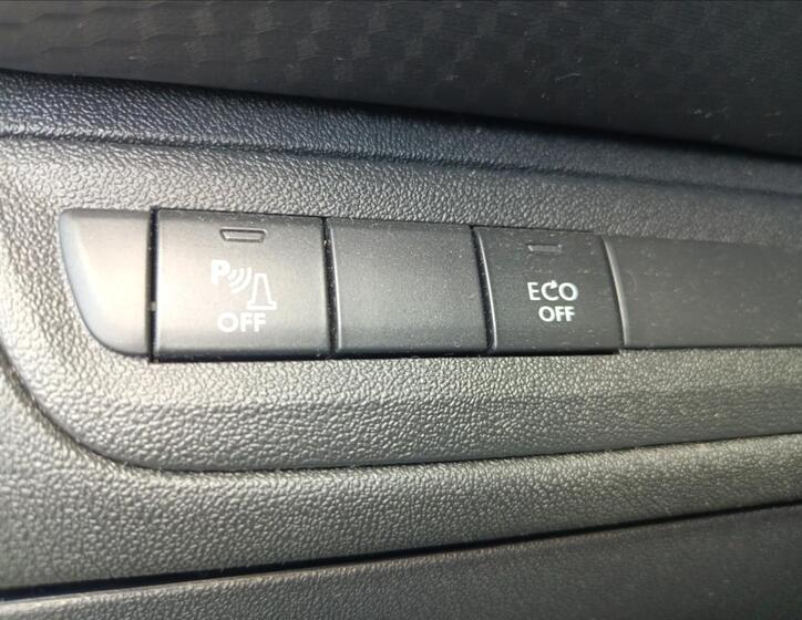Peugeot 2008 21