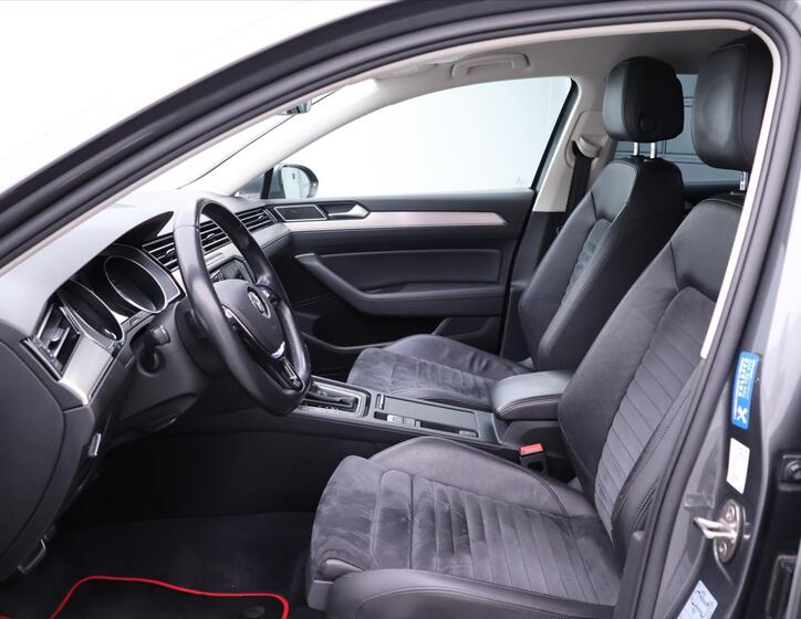 Volkswagen Passat 12