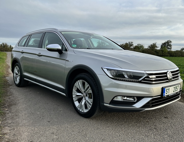 Volkswagen Passat 1