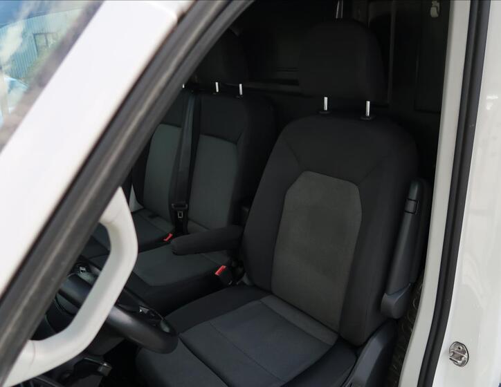 Volkswagen Crafter 10