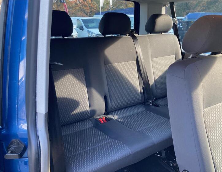 Volkswagen Caravelle 33