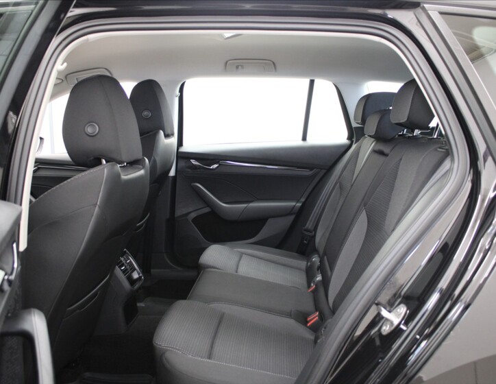 Škoda Octavia 14