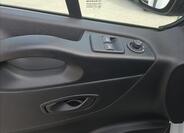 Renault Trafic 13