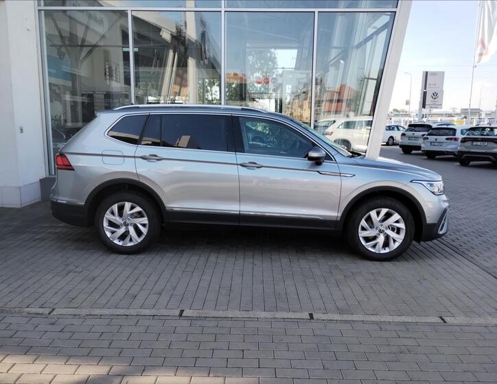 Volkswagen Tiguan Allspace 4