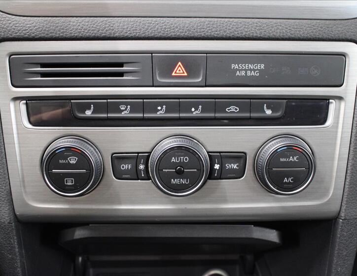 Volkswagen Golf Sportsvan 25