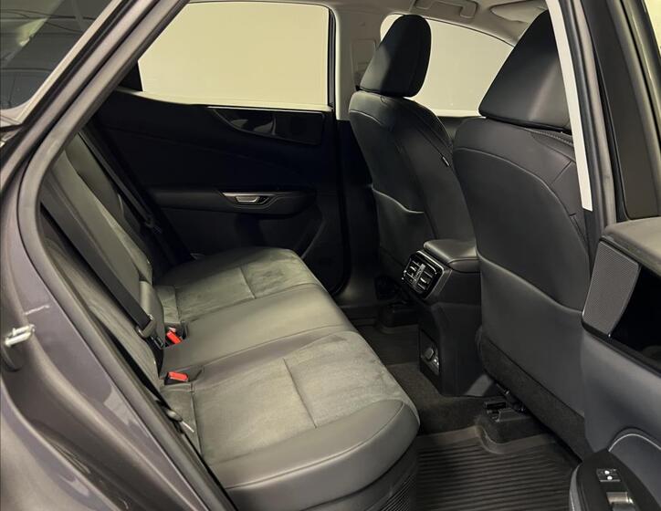 Lexus NX 350h 10