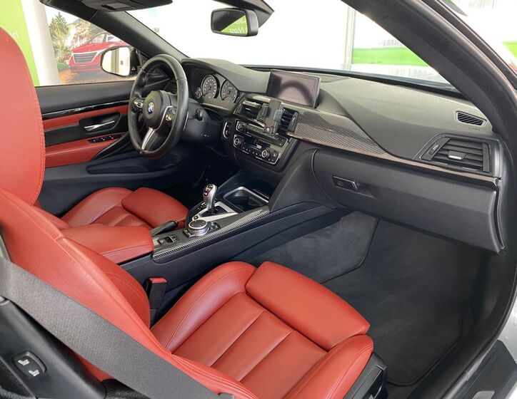 BMW M4 21