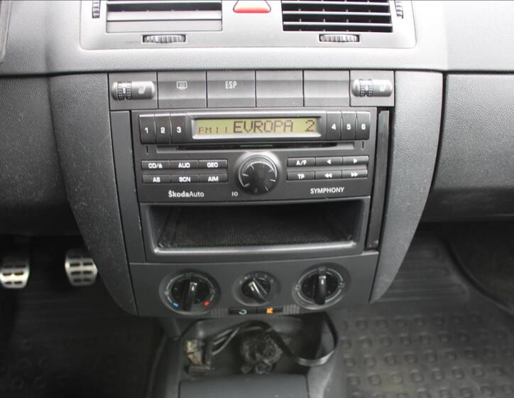 Škoda Fabia 15