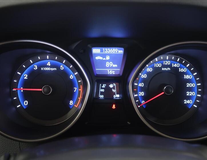 Hyundai i30 24