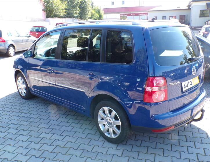 Volkswagen Touran 6