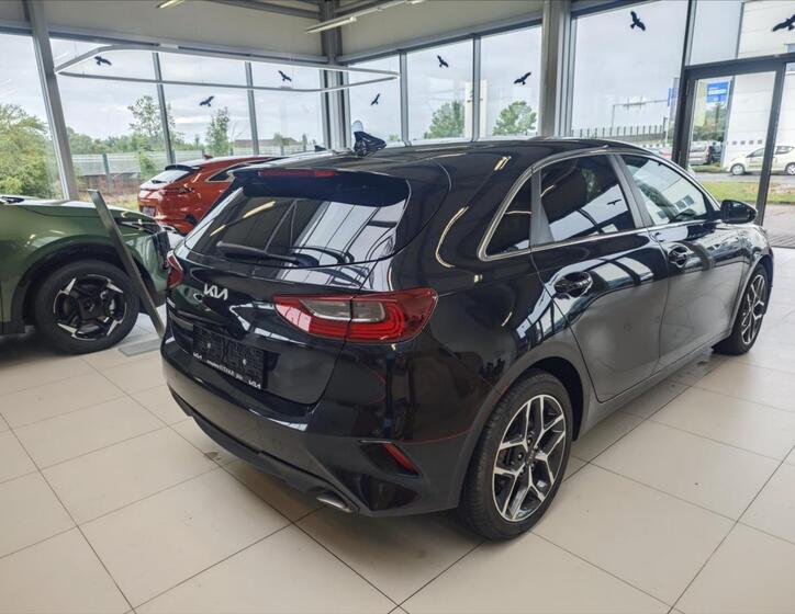 KIA Ceed 5