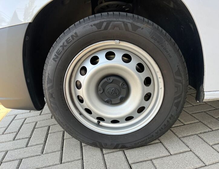 Toyota ProAce 23