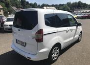 Ford Tourneo Courier 6