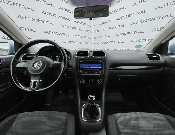 Volkswagen Golf 17