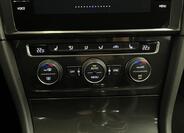 Volkswagen Golf 15