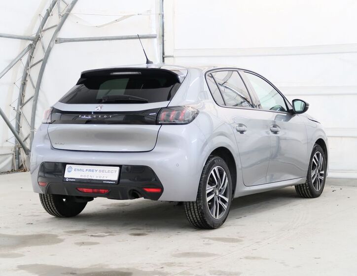 Peugeot 208 6