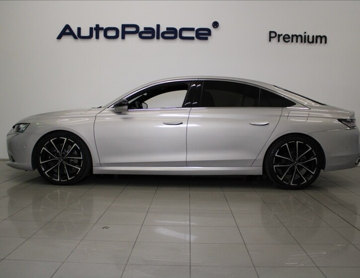 DS Automobiles DS9 5