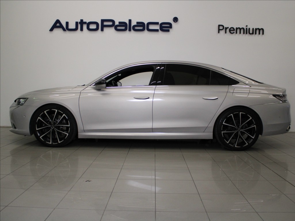 DS Automobiles DS9