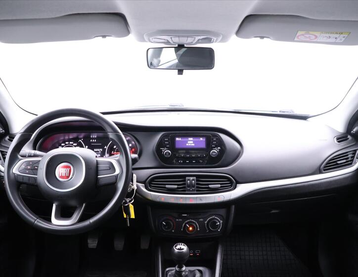 Fiat Tipo 28