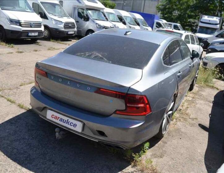 Volvo S90 4