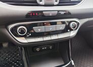 Hyundai i30 19