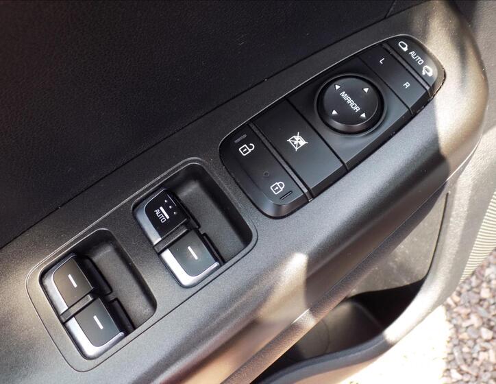 KIA Sportage 21