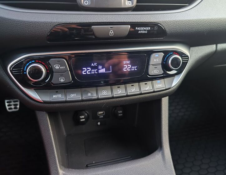 Hyundai i30 22