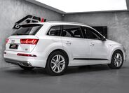 Audi Q7 5