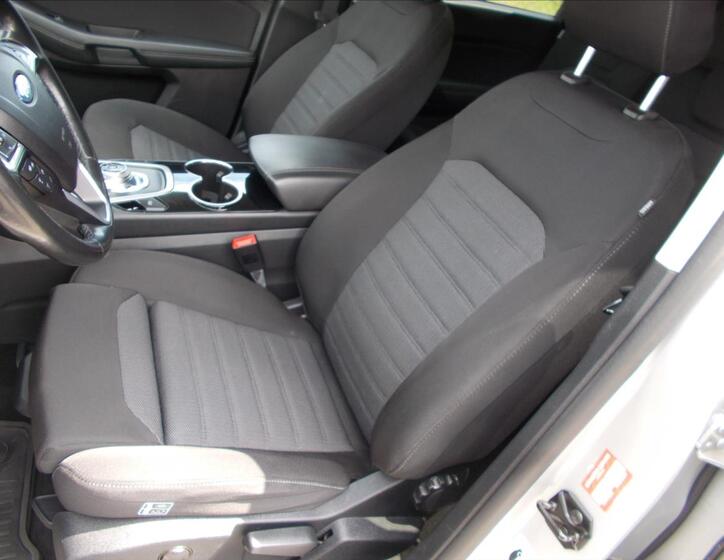 Ford S-MAX 19
