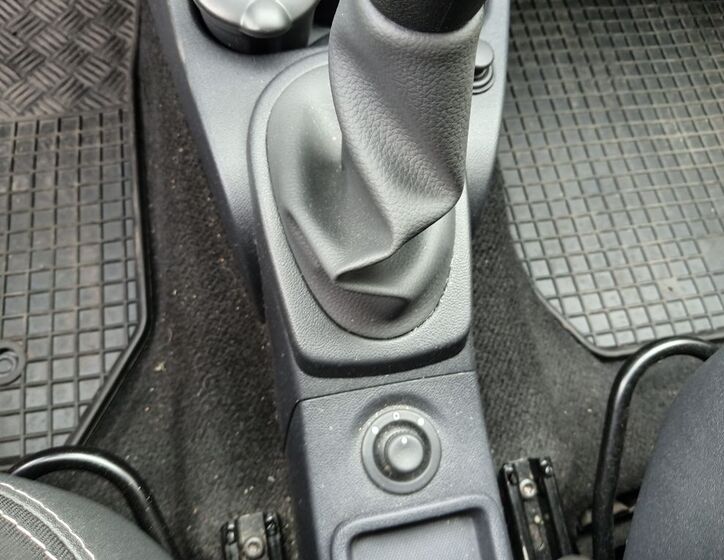 Dacia Sandero 13