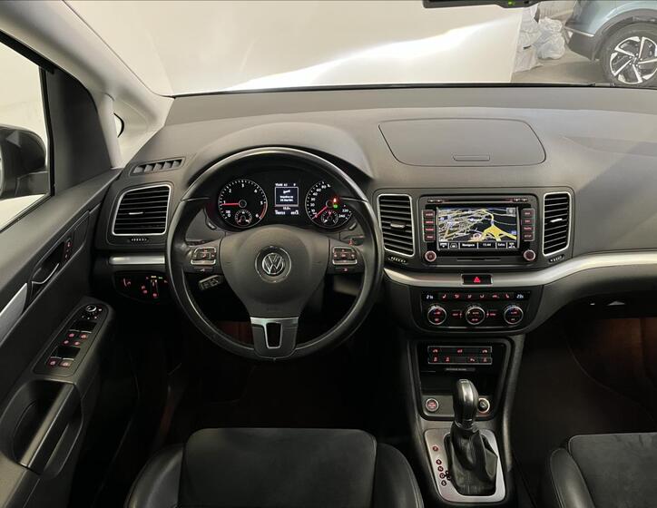 Volkswagen Sharan 5
