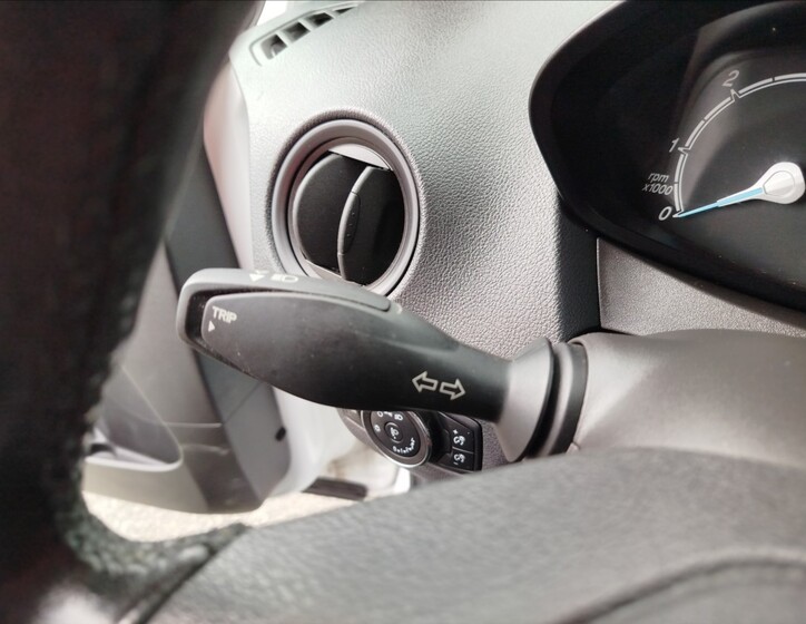 Ford Tourneo Courier 17