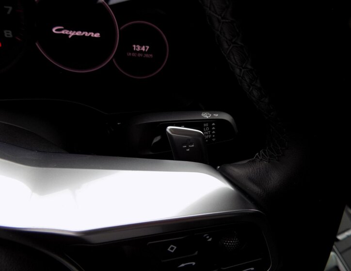Porsche Cayenne 30