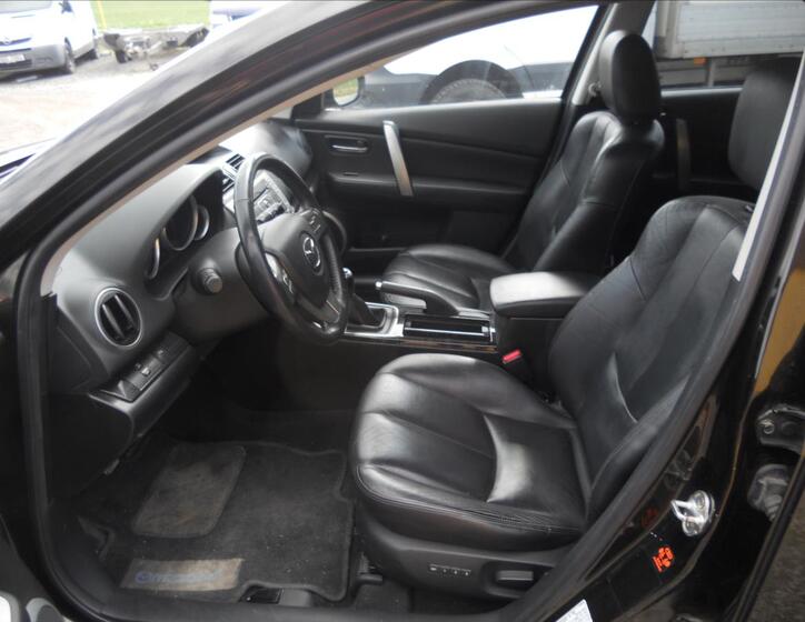 Mazda 6 12