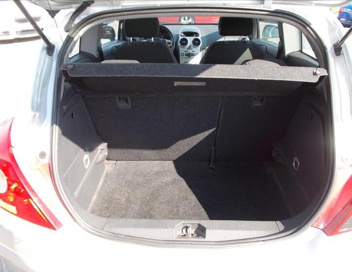 Opel Corsa 11