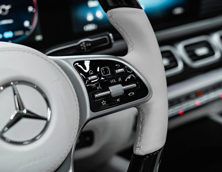 Mercedes-Benz GLS 22