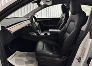 Tesla Model Y 26