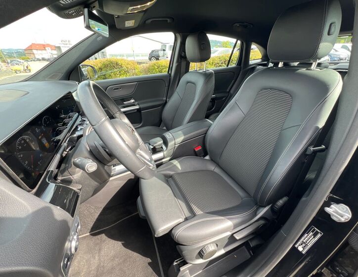 Mercedes-Benz GLA 27