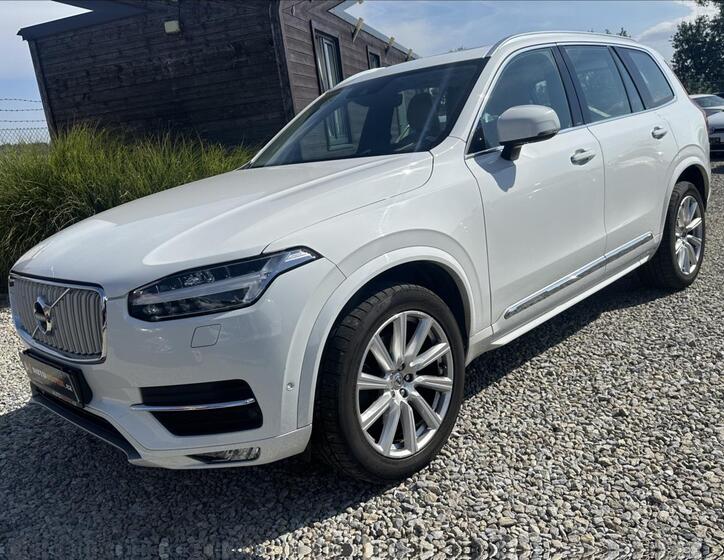 Volvo XC90 1