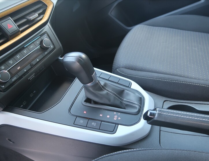 Seat Arona 22