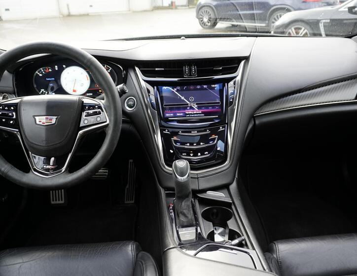 Cadillac CTS 21