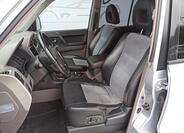 Mitsubishi Pajero 8