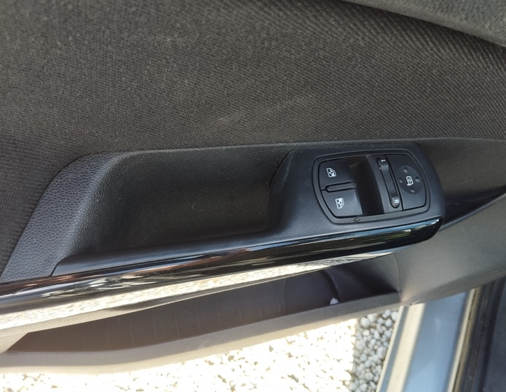 Opel Corsa 10